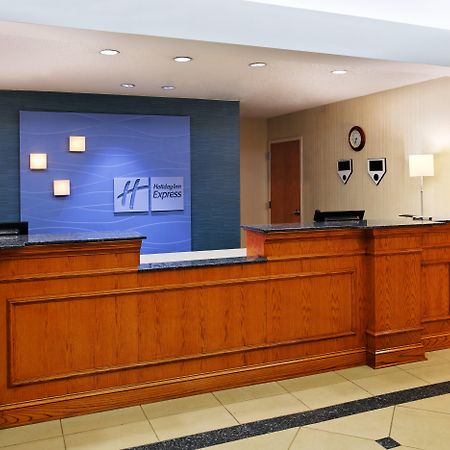 Holiday Inn Express Richmond-Brandermill-Hull Street By Ihg Exterior photo